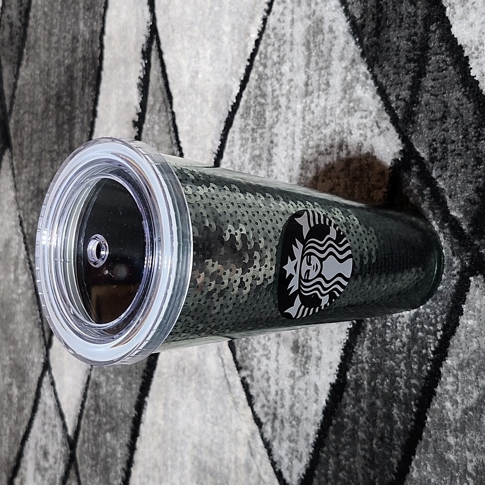 STARBUCKS LIMITED EDITION 2017 SILVER SEQUINS VENTI TUMBLER